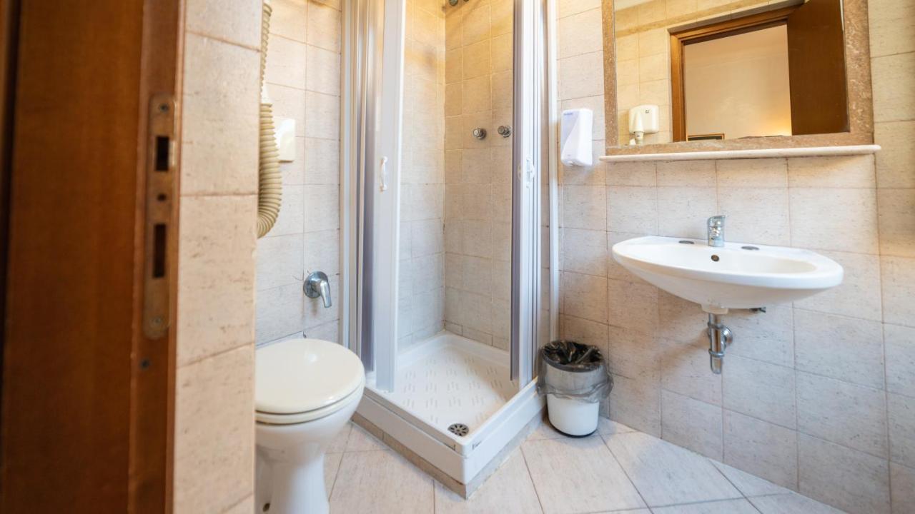 Hotel Center 1 Roma Dış mekan fotoğraf