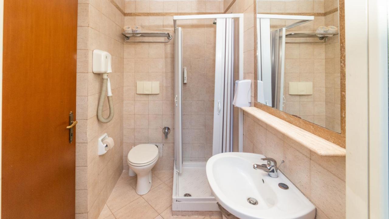 Hotel Center 1 Roma Dış mekan fotoğraf