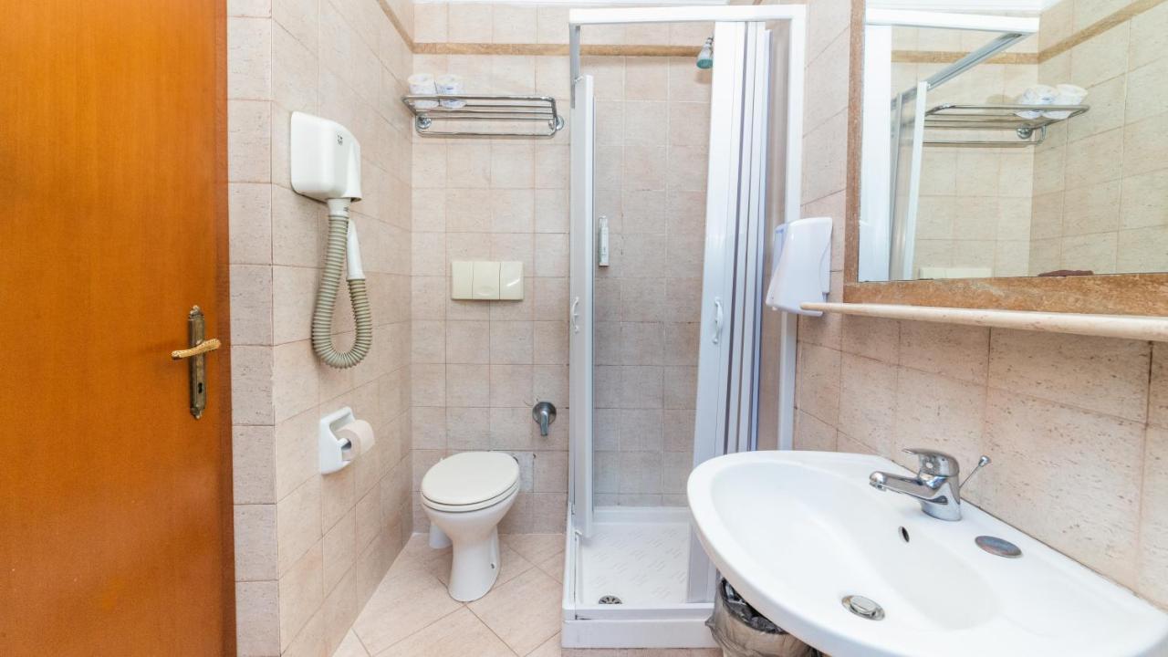 Hotel Center 1 Roma Dış mekan fotoğraf